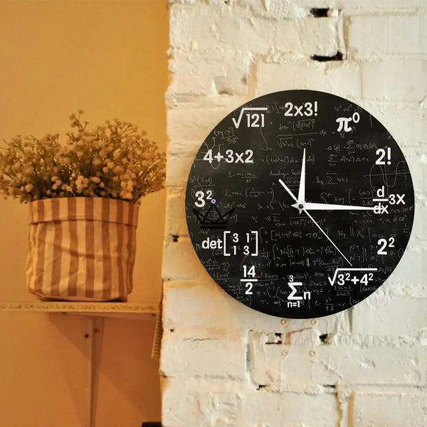 Wanduhr Schultafel mathematische Gleichungen - THEOREMA