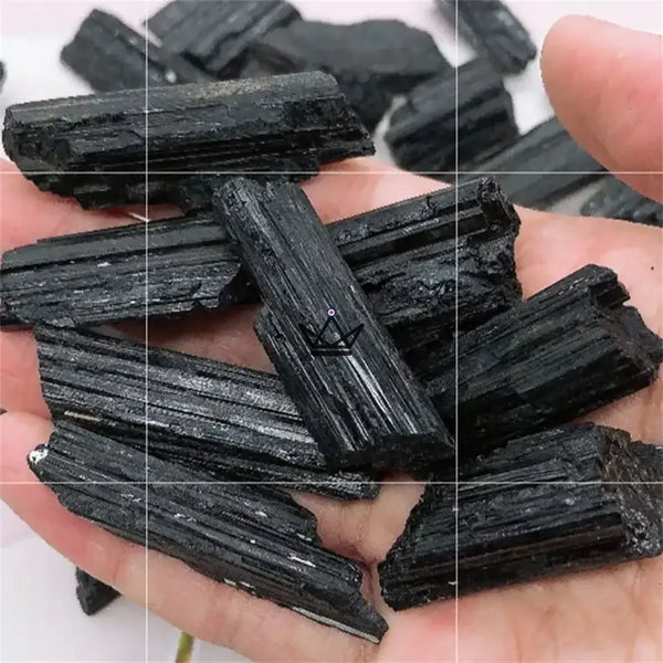 Rohe Mineralien zum Sammeln, 4er-Pack Steine nach Wahl oder 100-g-Beutel — LITHOS, Schwarzer Turmalin / Beutel 100 g