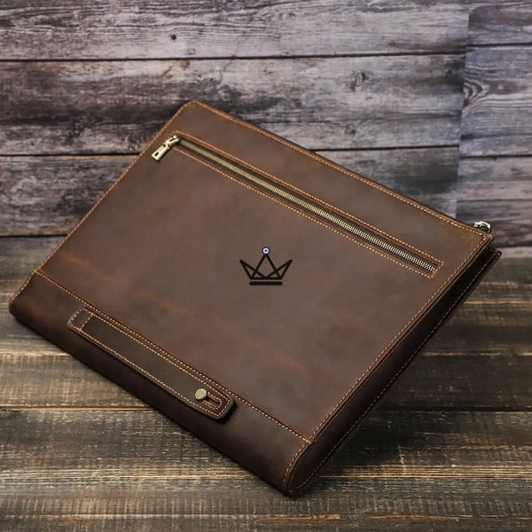 Personalisierbare MacBook-Hülle 13" und 14" aus Leder — Voyageur TRAVERSÉE – 7/15