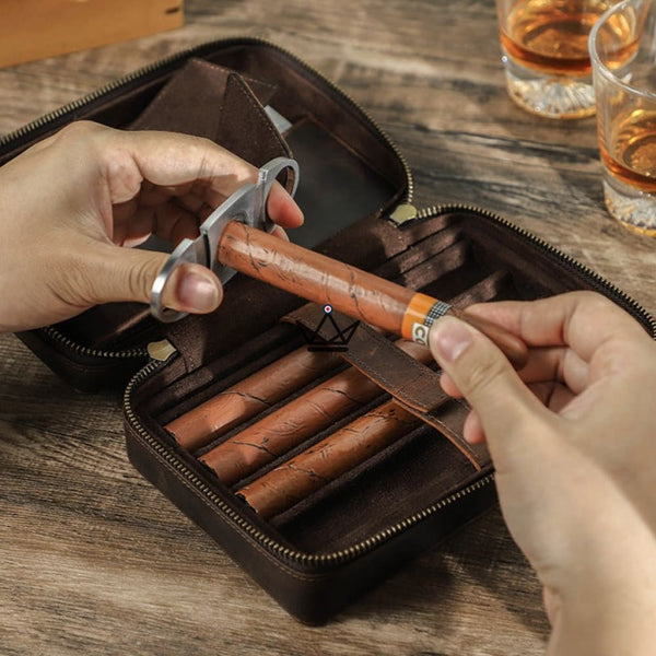 Etui à cigares en cuir personnalisable - Voyageur Prestige - - etui cigare personnalisable - Cadeau, Noël, Anniversaire, Original - Atelier Atypique