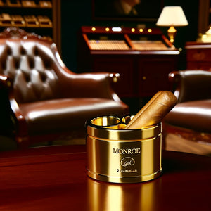 Élégance et Fonctionnalité : Le Cendrier 2 Cigares Monroe Gold