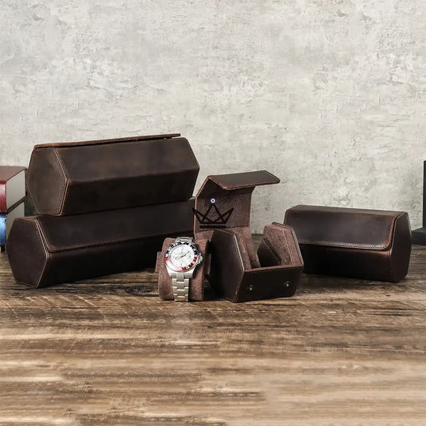 Etui de voyage personnalisable pour montre automatique en cuir - Voyageur Hexagone - ["Maroquinerie Personnalisable"] - etui montre personnalisable - Cadeau, Noël, Anniversaire, Original, Fête des pères, fête des mères - Atelier Atypique