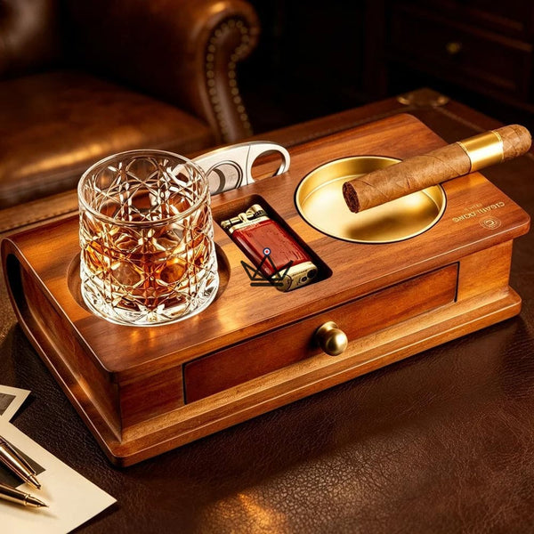 Zigarrenaschenbecher aus Massivholz mit Whisky-Ablage und Schublade - Whisky Butler