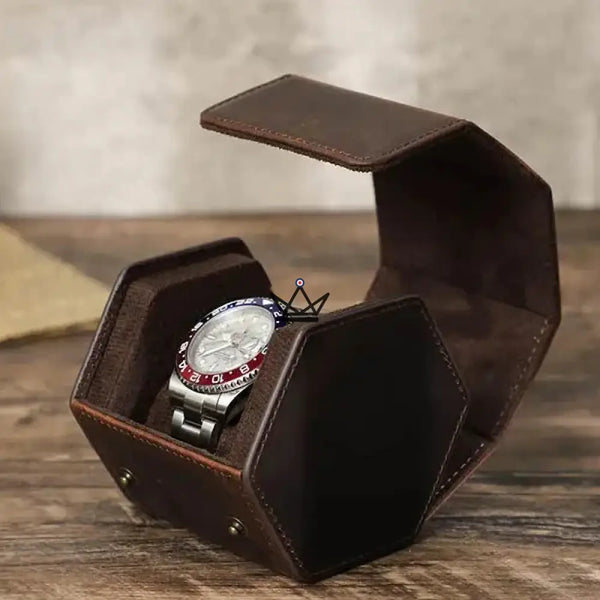 Etui de voyage personnalisable pour montre automatique en cuir - Voyageur Hexagone - ["Maroquinerie Personnalisable"] - etui montre personnalisable - Cadeau, Noël, Anniversaire, Original, Fête des pères, fête des mères - Atelier Atypique