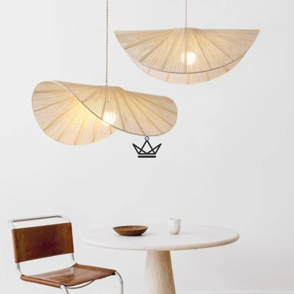 Hängeleuchte FOLIA — handgeflochtenes Rattan, Blattform