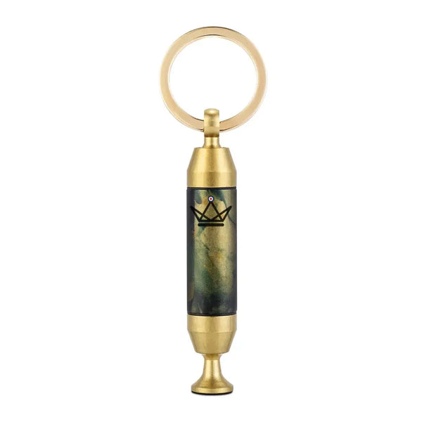 Goldener 2-in-1-Zigarrenbohrer-Schlüsselanhänger mit Nadel — SCEPTRE – 9/9